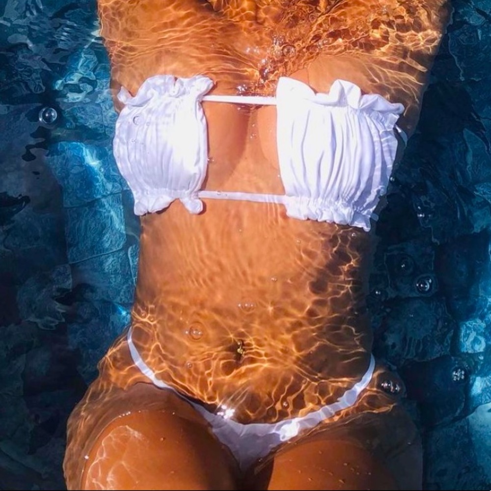 Brazilian Bikini 🇧🇷 - Picture 1 of 4